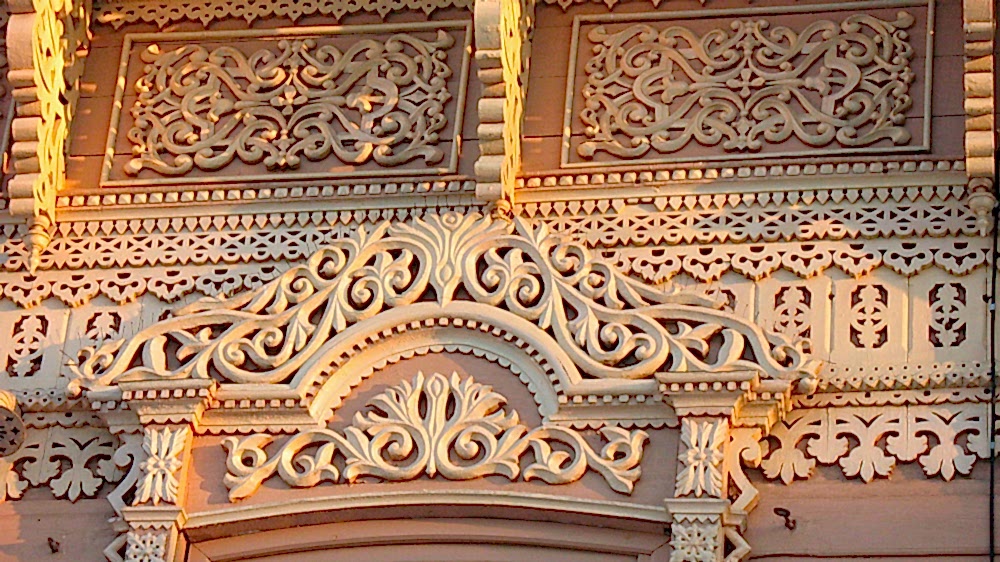 Деревянные узоры снова в моде