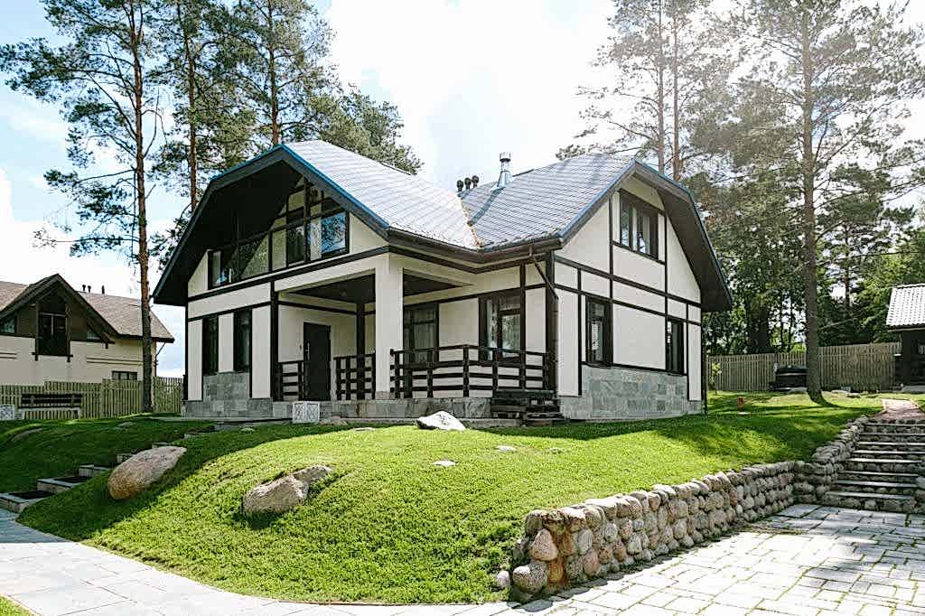 Выгодно ли строить коттедж